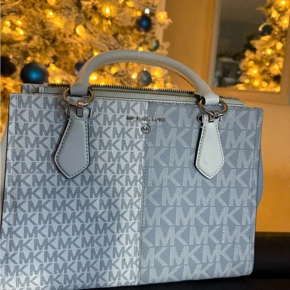 Michael Kors Blue and White Satchel - Picture 1 of 5